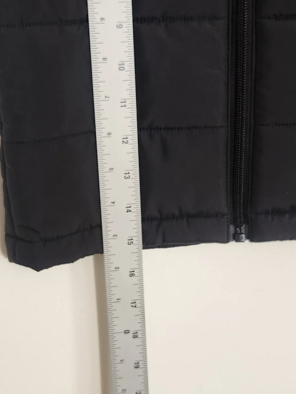 Nike Black and Gray Puffer Vest Size 3T
